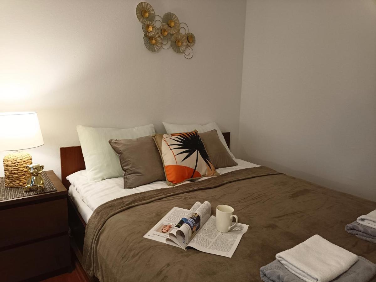 Old Town Sunny Bee Prime Location Apartment *